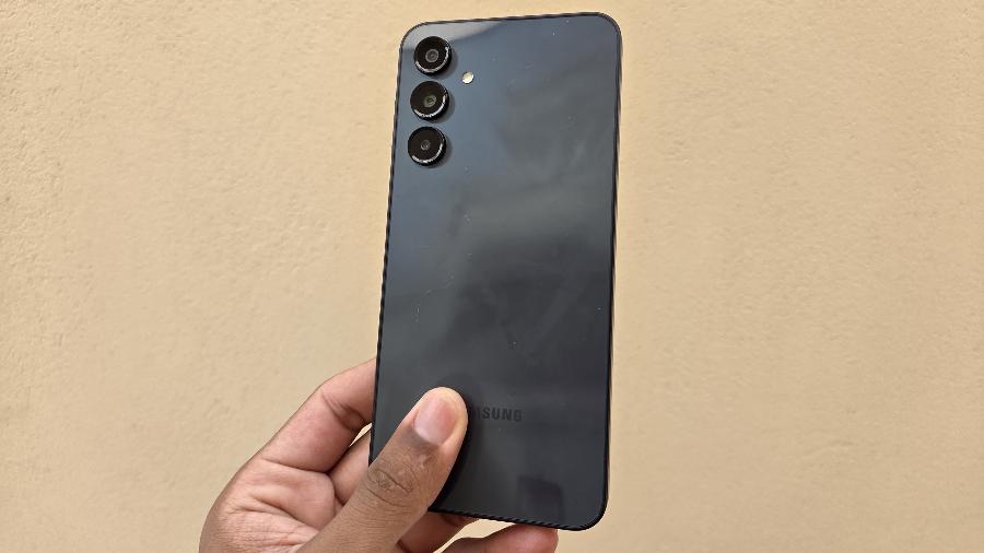 Galaxy A16 da Samsung possui três câmeras traseiras