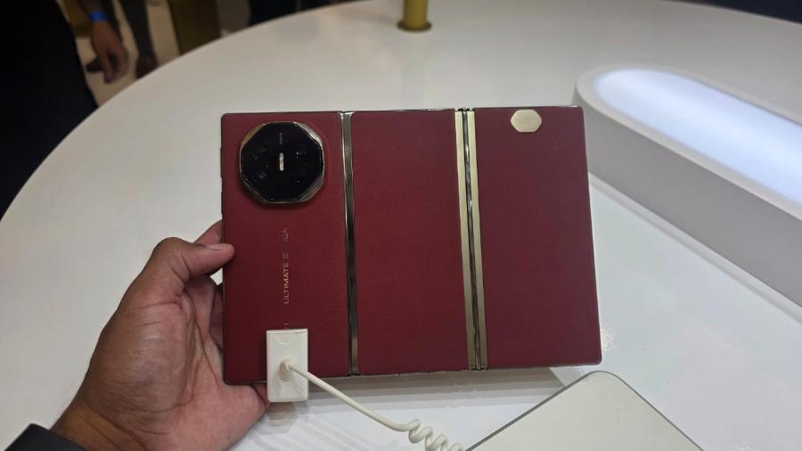 Huawei trouxe ao Brasil o modelo inédito 'trifold' Mate XT Ultimate Design Huawei trouxe ao Brasil o modelo inédito 'trifold' Mate XT Ultimate Design
