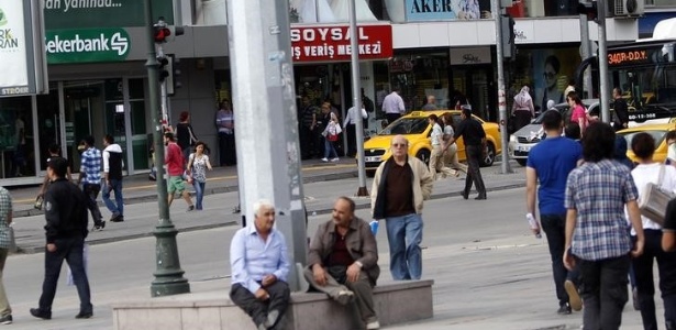 A praça Kizilay, no centro de Ancara, que poderia ser palco de atentados terroristas