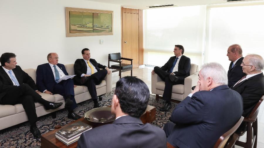 4.abr.2019 - O então presidente Jair Bolsonaro, durante encontro com Gilberto Kassab, presidente nacional do PSD 4.abr.2019 - O então presidente Jair Bolsonaro, durante encontro com Gilberto Kassab, presidente nacional do PSD