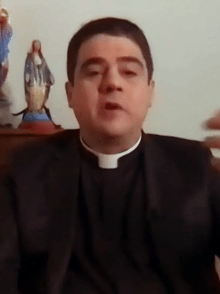 Padre Robson de Oliveira no "Fantástico" - Reprodução/Fantástico