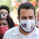 13 out. 2020 - Guilherme Boulos (Psol), participa de um encontro com integrantes de movimentos negros para debater "A Educação Antirrascista" na Rua Treze de Maio, no bairro do Bixiga. - FÁBIO VIEIRA/ESTADÃO CONTEÚDO