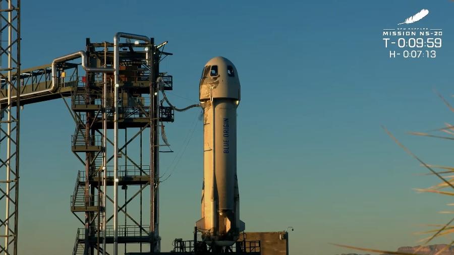 31.mar.2022: foguete New Shepard com seis turistas é lançado como parte da missão NS-20 - Reprodução/Blue Origin