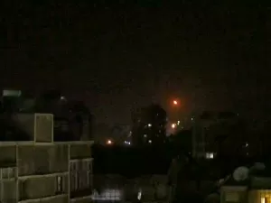Israel lança bombardeio aéreo perto de Damasco, diz Síria