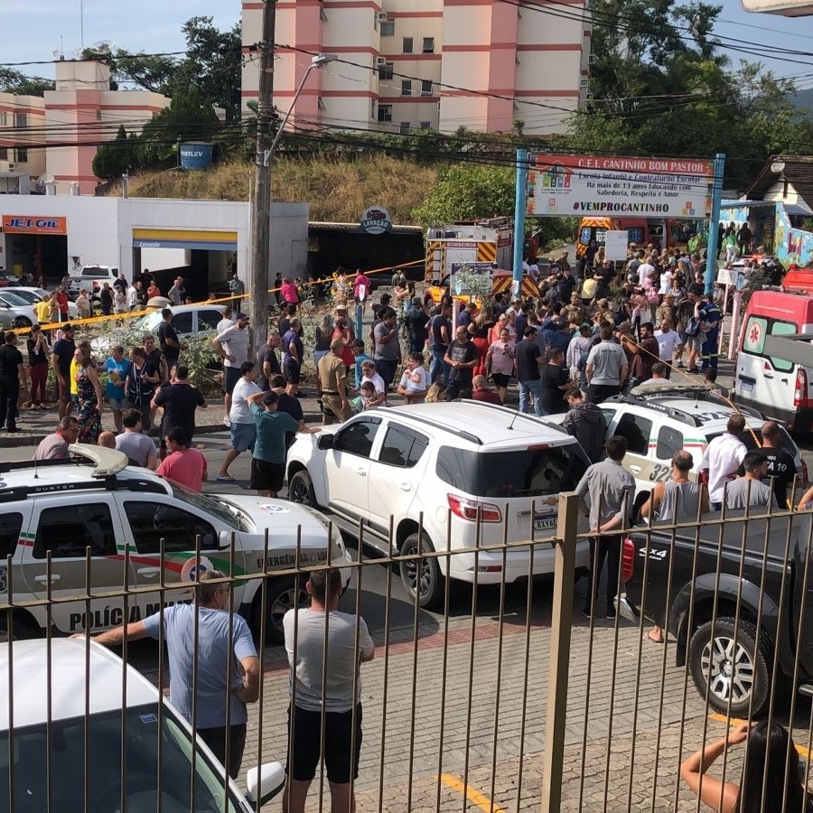 Precisamos de muito mais segurança nas escolas”, desabafa professora após  ataque à creche em Blumenau