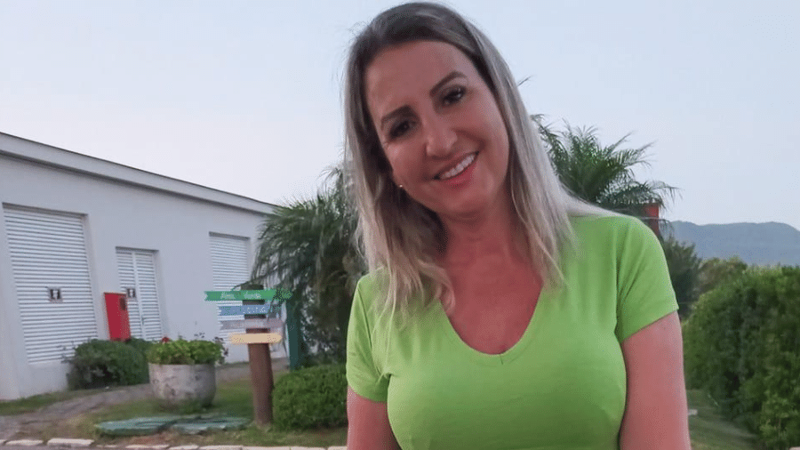 Mari Simone de Medeiros transitava de bicicleta em ciclovia de Florianópolis quando foi atropelada
