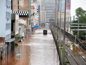 Sobe para 66 número de mortos pelas chuvas no RS; há 101 desaparecidos
