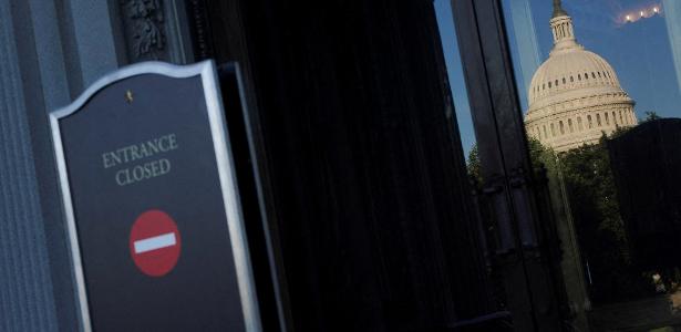 Trump usa shutdown para punir rivais e travar bilhões em verbas