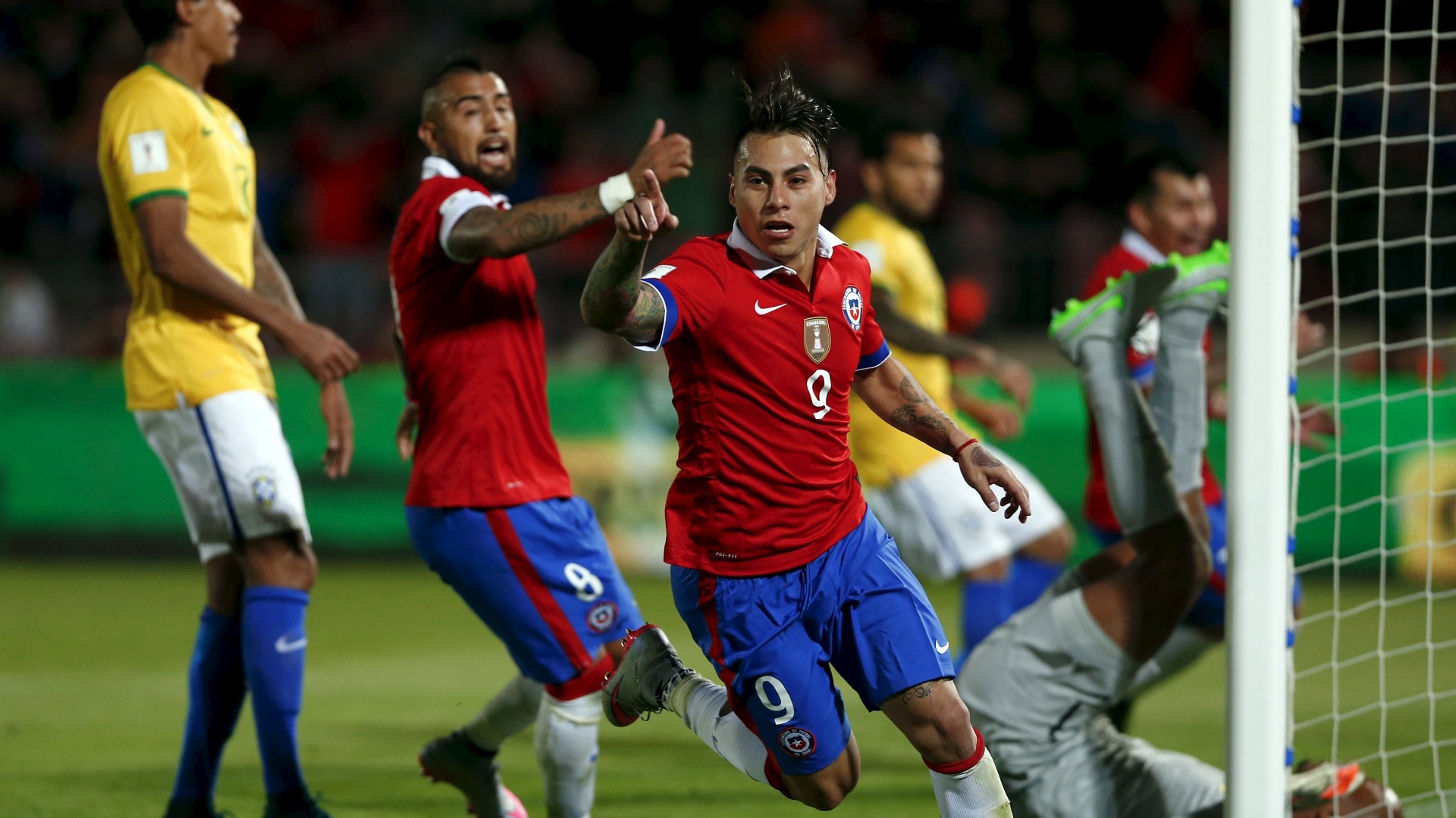 OUÇA AGORA: Brasil x Chile pelas Eliminatórias