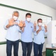 29.nov.2020 - O governador de Goiás, Ronaldo Caiado (à esq.); o candidato à prefeitura de Goiânia (GO), Vanderlan Cardoso (à dir.), e o candidato a vice-prefeito Wilder Morais (ao centro), votam na manhã deste domingo (29), no segundo turno das eleições 2020. - BECKER/FUTURA PRESS/ESTADÃO CONTEÚDO