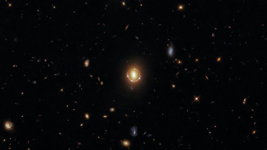 "Anel de Einstein" permite um zoom nas profundezas do Universo e demonstra teoria do físico alemão - ESA/Hubble & NASA, T. Treu 