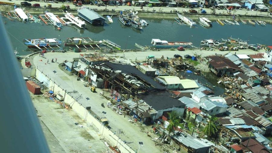 Imagens aéreas feitas pela Guarda Costeira das Filipinas mostra destruição na passagem pela província de Surigao del Norte - Reprodução/ Philippine Coast Guard