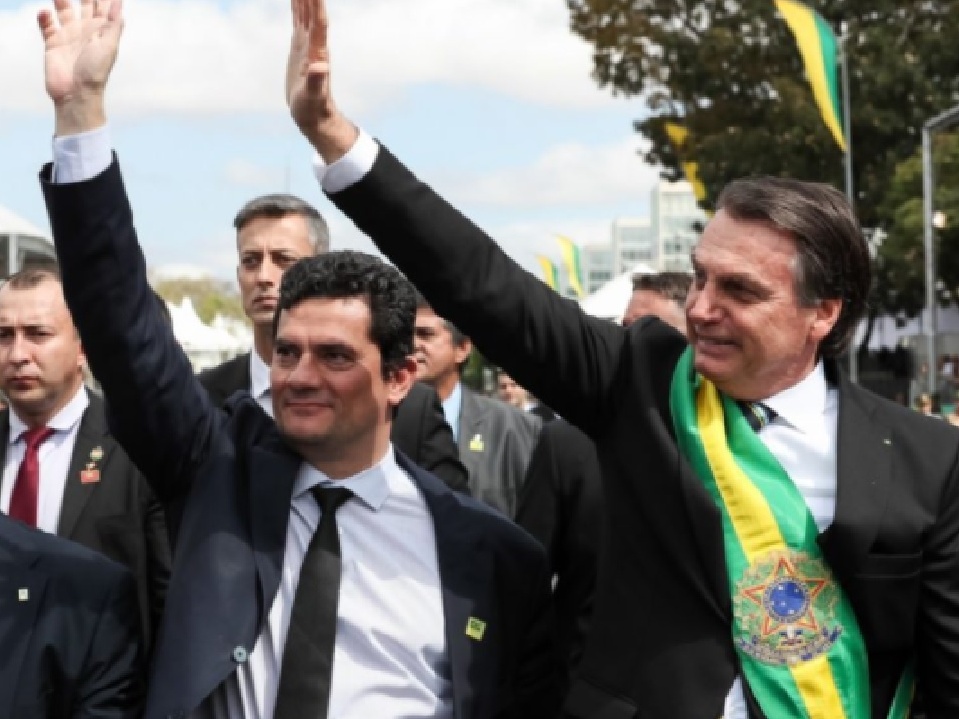 O ventou virou: Bolsonaro (e Moro) fora de combate sem saber para onde correr