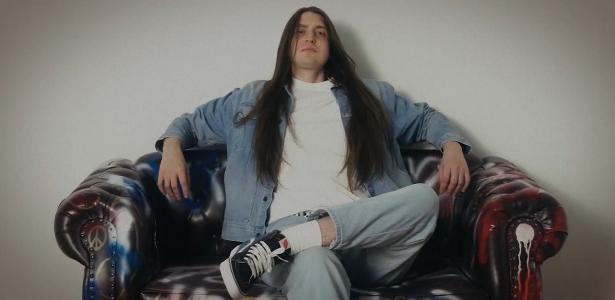 Felca estrela comercial da Vans: 'continue sendo esquisito'