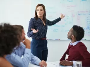O maior erro de comunicação que as pessoas cometem, segundo especialista