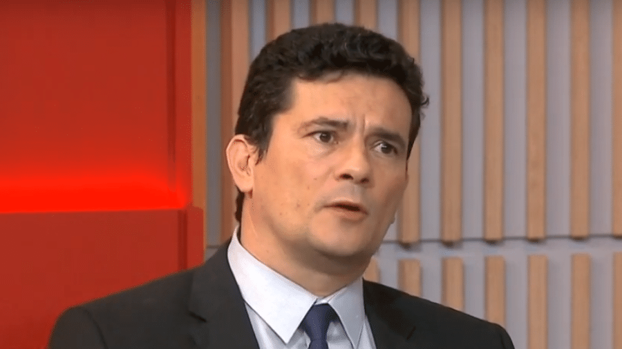 15.jan.2019 - Moro dá entrevista à Globo News no dia da assinatura do decreto que flexibiliza a posse de armas - Reprodução