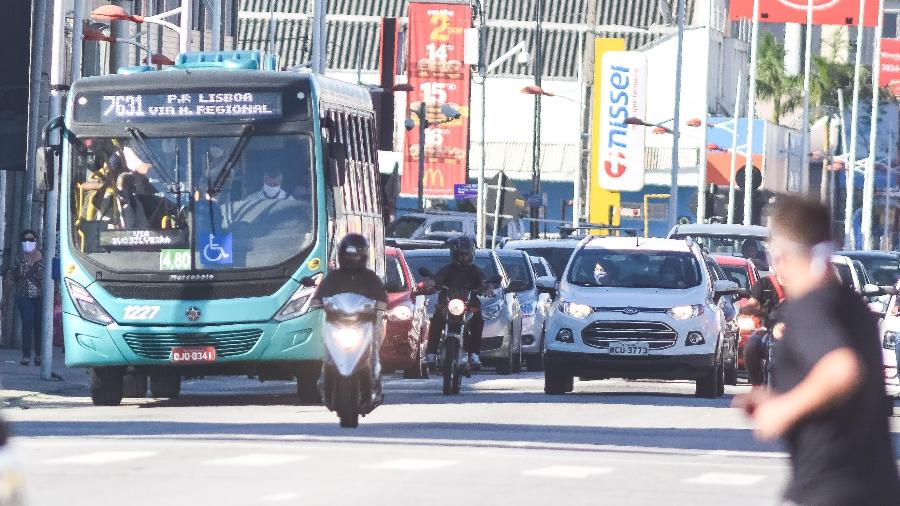 24.jun.2020 - Movimentação do transporte público em Florianópolis - Pierre Rosa / Estadão Conteúdo