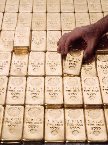 O ouro fechou o mês de março de 2023 com valorização de 4,28% - Getty Images