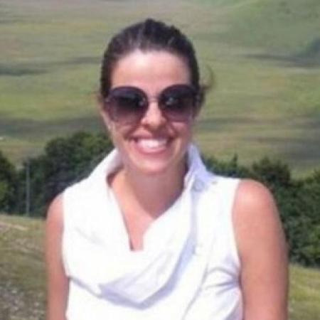 Viviane Vieira do Amaral Arronenzi foi morta a facadas pelo ex-marido, Paulo Arronenzi - Arquivo pessoal