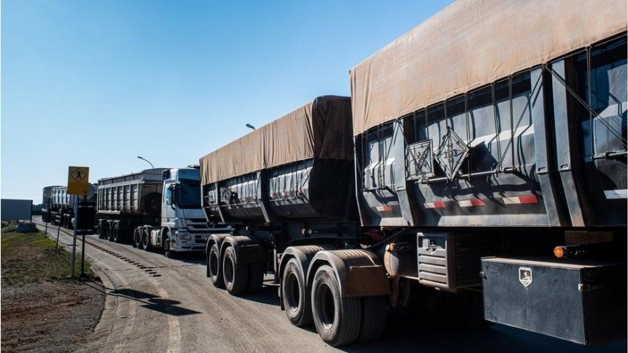 Desabastecimento de diesel, se ocorrer, pode afetar transporte de grãos e elevar custo de alimentos - LUCAS NINNO/GETTY IMAGES