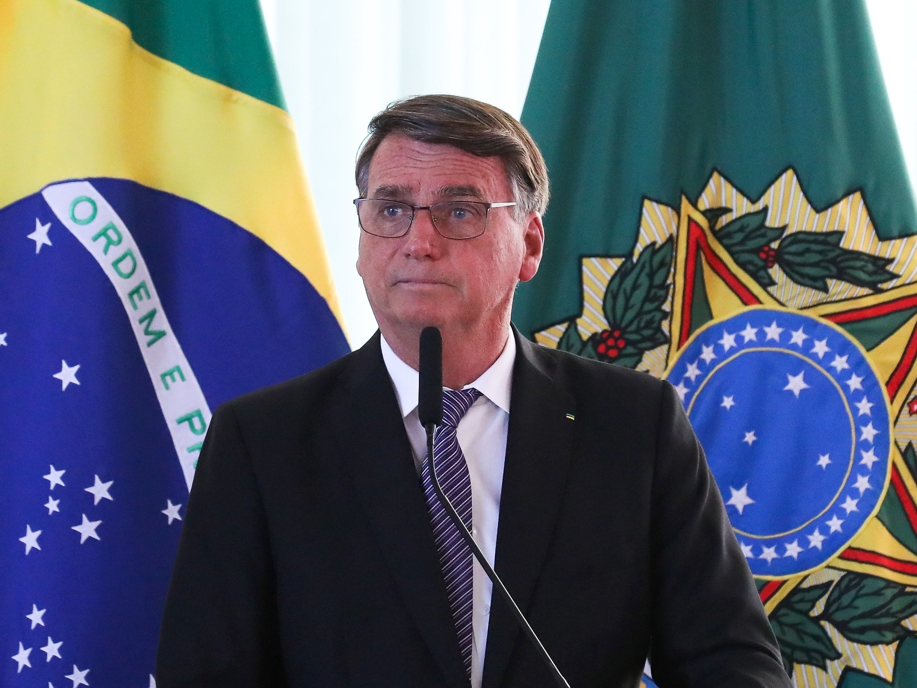 Com embaixadores, Bolsonaro quis fazer o Judiciário jogar o seu jogo