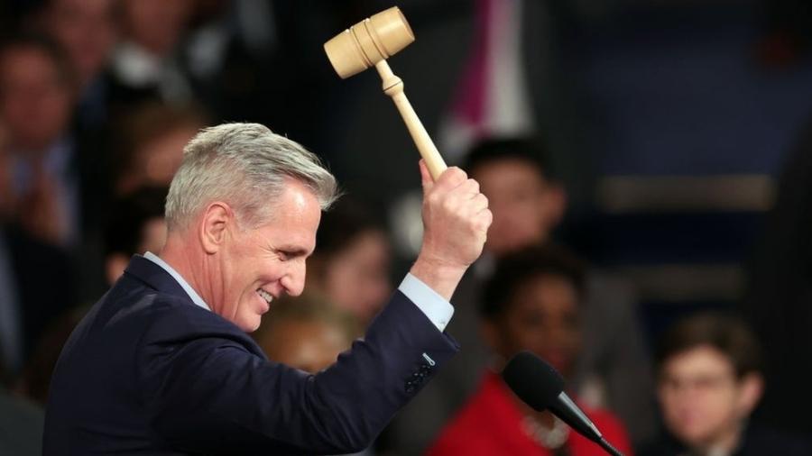 Foram necessárias 15 rodadas de votação para que o candidato do Partido Republicano, Kevin McCarthy, se elegesse. E a resistência veio do próprio partido dele. - Getty Images