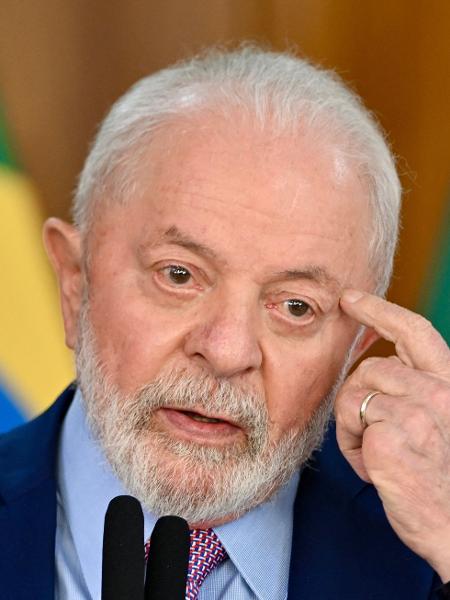 Isenção de IR para até R$ 5.000 foi promessa de campanha de Lula 