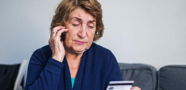 Golpe: idosa perde mais de R$ 200 mil ao liberar acesso remoto ao celular