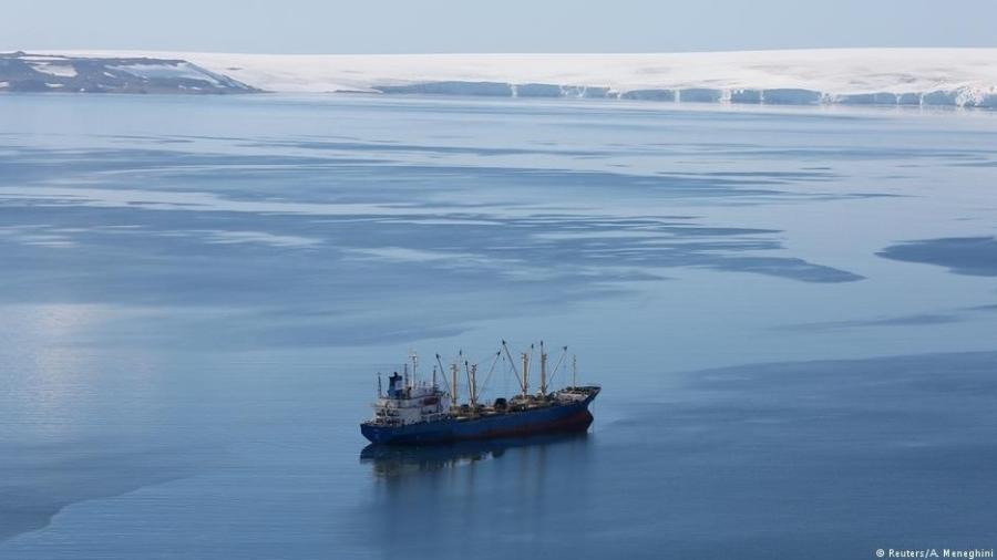 Novo navio de apoio antártico visa substituir o navio de apoio oceanográfico Ary Rongel nos trabalhos na Antártida - Reuters/A. Meneghini