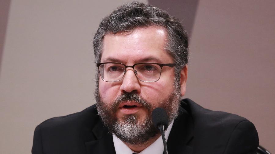 Ministro de Estado das Relações Exteriores, embaixador Ernesto Araújo, durante reunião na Comissão de Relações Exteriores do Senado, em Brasília - Fátima Meira/Futura Press/ Estadão Conteúdo