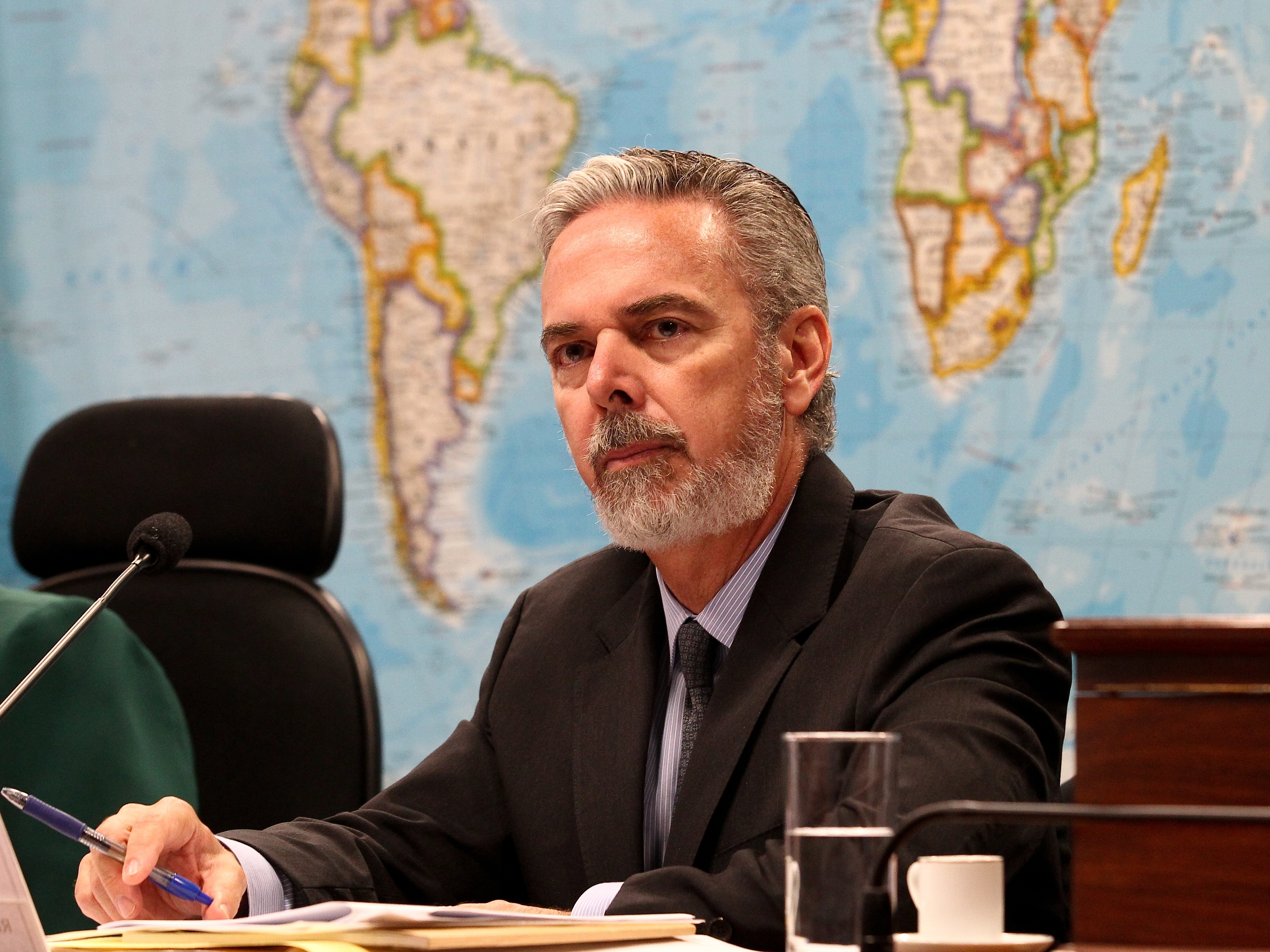 Lula indica embaixadores para Índia, Butão, Indonésia, Cuba e Eslováquia, Brasil
