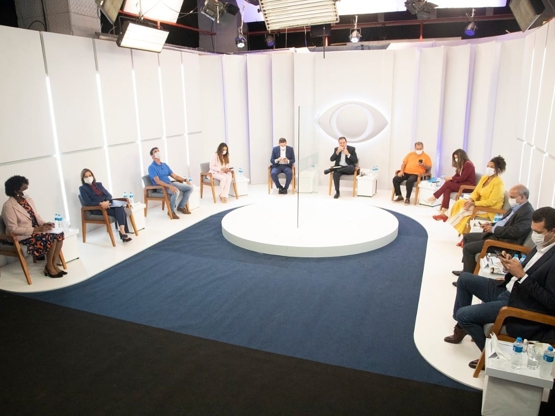 Primeiro debate televisivo no Rio não passou de um aquecimento