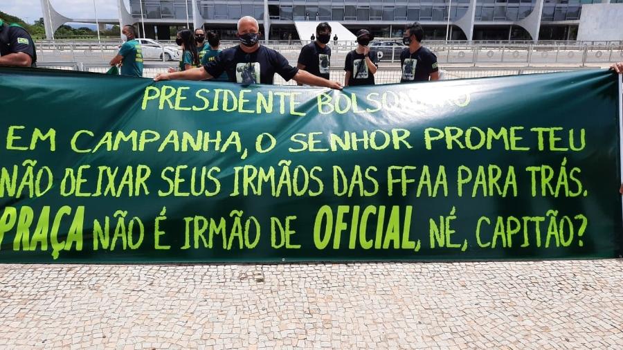 Protesto de militares da reserva realizado em 2020 contra Bolsonaro - Divulgação