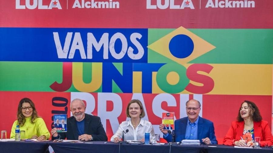 Lula e Alckmin apresentam material de campanha, que começa no próximo dia 16 - Ricardo Stuckert