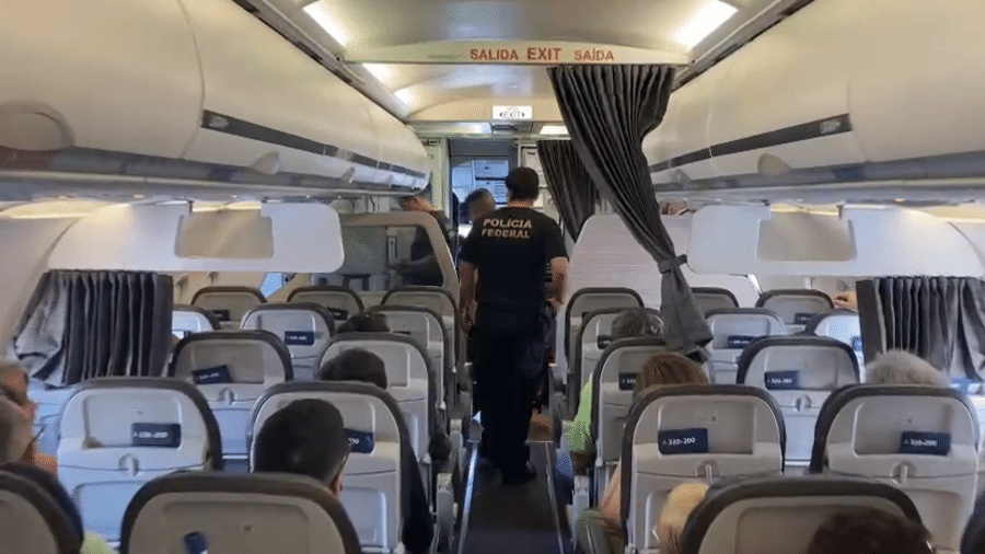 Homem foi preso dentro de um avião no aeroporto internacional de Belém - Divulgação/Polícia Federal
