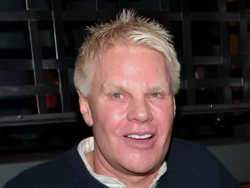 Tráfico sexual e droga no pênis: entenda caso de ex-CEO da Abercrombie