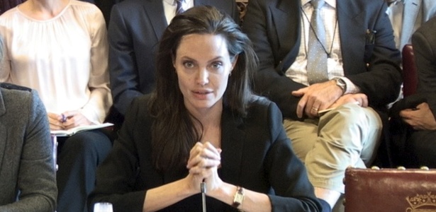 A atriz Angelina Jolie participou da reunião em Londres como enviada especial do Alto Comissariado das Nações Unidas