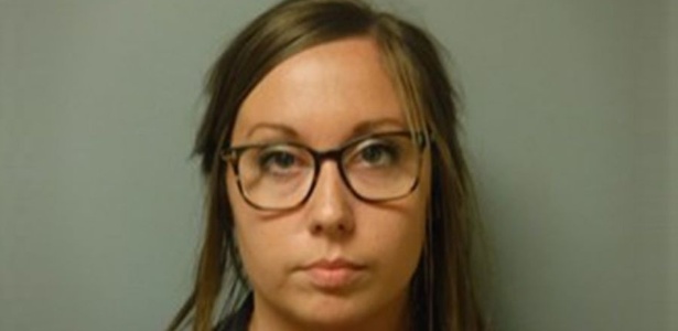 Jessie Lorene Goline foi presa acusada de fazer sexo com quatro alunos nos EUA - Divulgação/Craighead County Sheriff"s Office