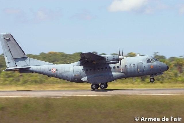 avião C-235 - Divulgação