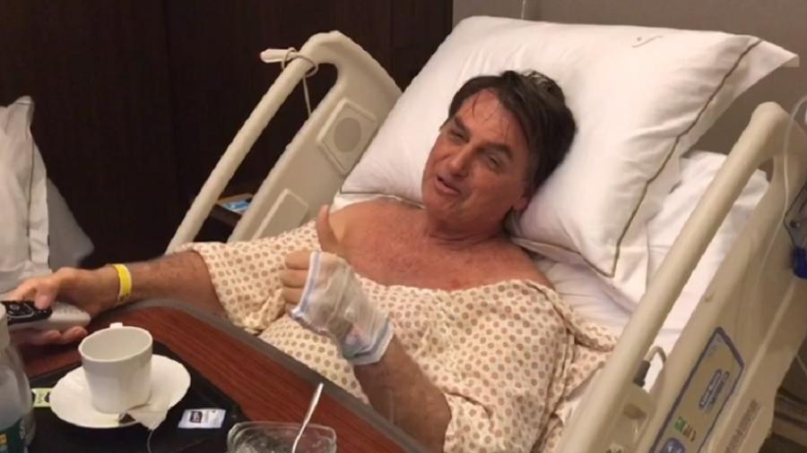 Bolsonaro no hospital onde se recupera de cirurgia - Reprodução
