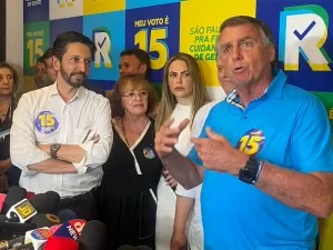 Almoço de Nunes com Bolsonaro teve constrangimento como prato principal