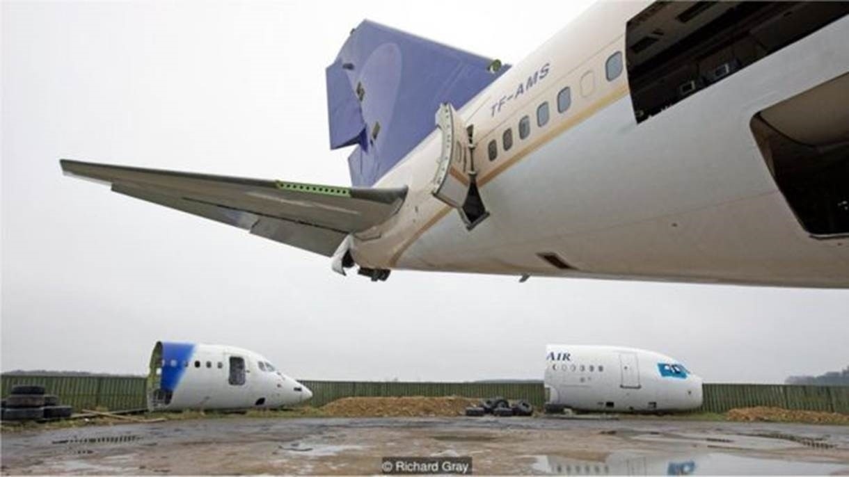 Lugar para onde os aviões vão para 'morrer' - Richard Gray/BBC