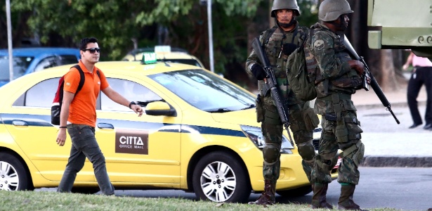 Especialistas questionam custo e resultados das operações das Forças Armadas no Rio - FÁBIO MOTTA/ESTADÃO CONTEÚDO