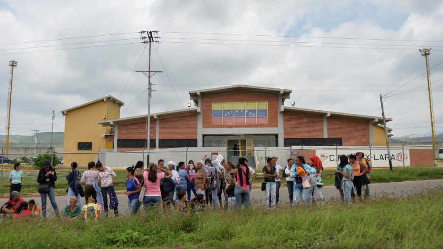 Em 2018, rebelião em penitenciária da Venezuela deixou 11 mortos e 28 feridos - Luis Robayo/AFP