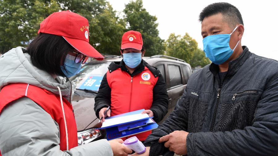 China zera transmissão local do coronavírus, mas registra 34 casos "importados" - Liu Junxi/Xinhua 