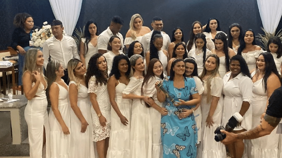 Weslandia Soares recebe homenagem à filha Vanessa das colegas de turma da jovem na faculdade de enfermagem, em Boa Vista (RR) - Reprodução/Instagram