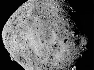 Asteroide Bennu, um sobrevivente da crosta de um mundo oceânico