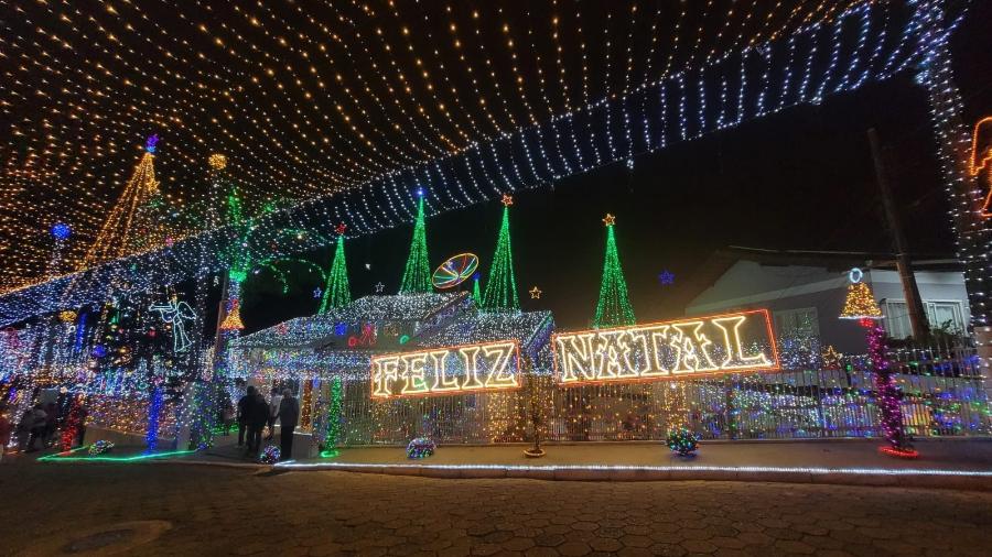 Casa decorada e iluminada para o Natal em Blumenau (SC)