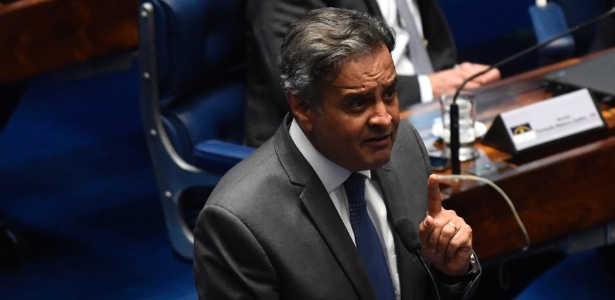 Senador Aécio Neves volta ao Senado depois de ser suspenso pelo STF - Mateus Bonomi - 18.out.2017 /Folhapress