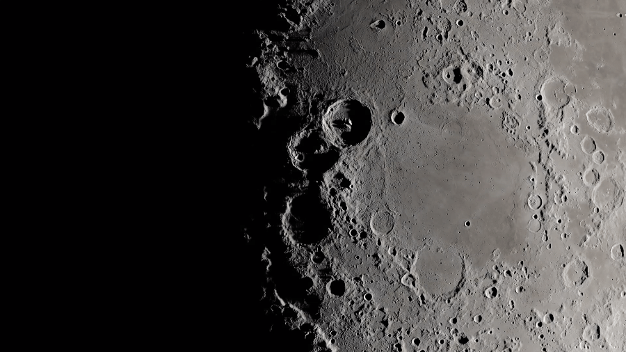 Pesquisadores analisaram amostras de solo e rochas coletadas na Lua pelos astronautas do Programa Apollo, da Nasa, a agência espacial dos EUA - Reprodução/NASA